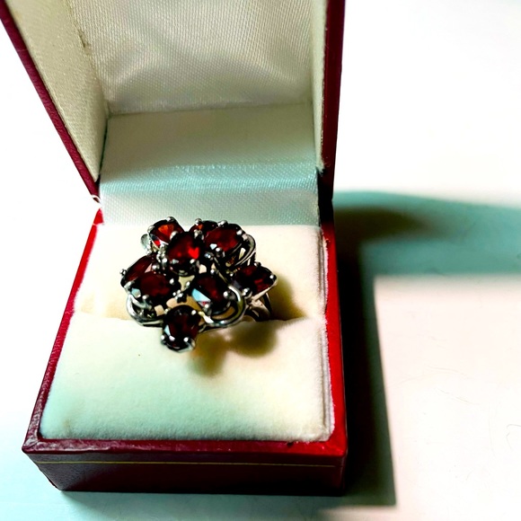 Garnet Floral Ring 925 Silver - Picture 7 of 14